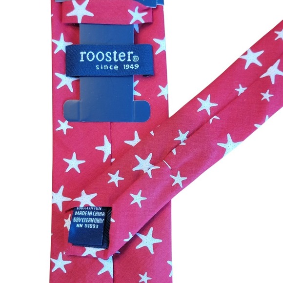NWT Rooster 100% Cotton Necktie Tie Red and White Stars Patriotic America USA - Picture 3 of 3